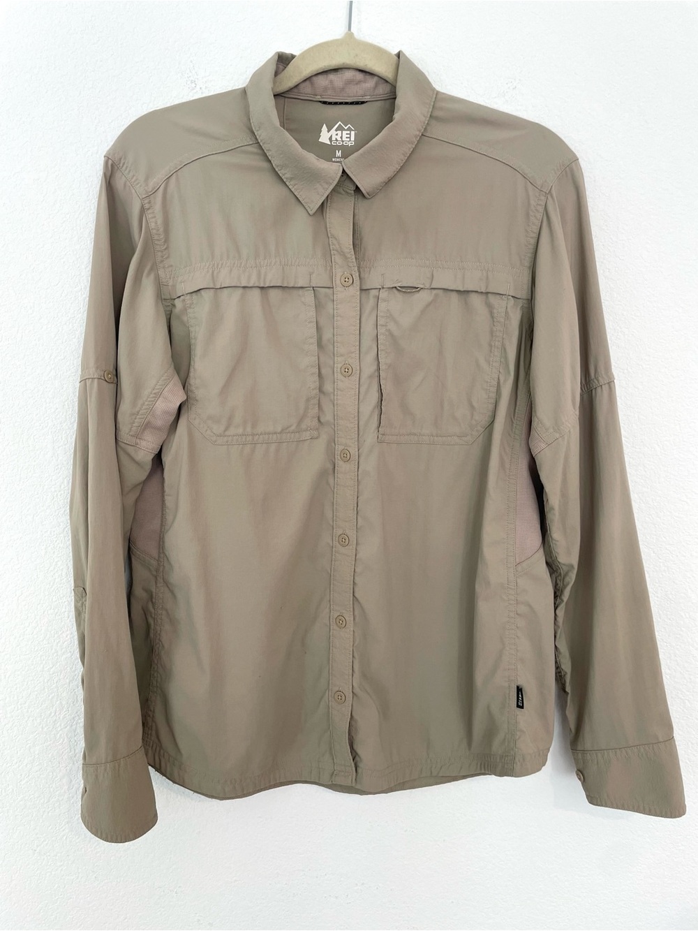REI Women's Medium Tan Long-Sleeve Button-Down Outdoor Shirt